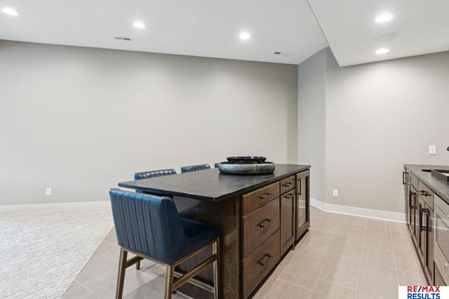 21967 Brookside Avenue, Omaha, NE 68022