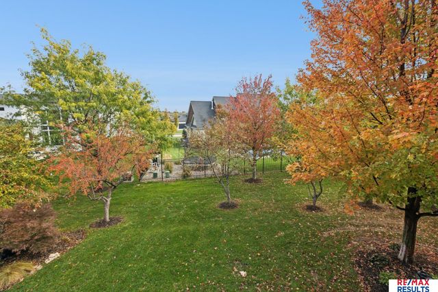 21967 Brookside Avenue, Omaha, NE 68022