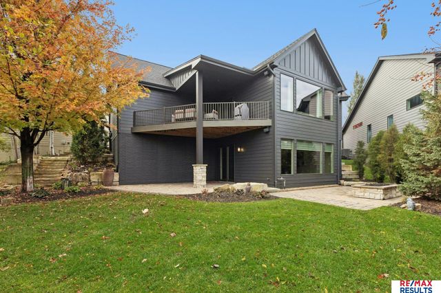 21967 Brookside Avenue, Omaha, NE 68022