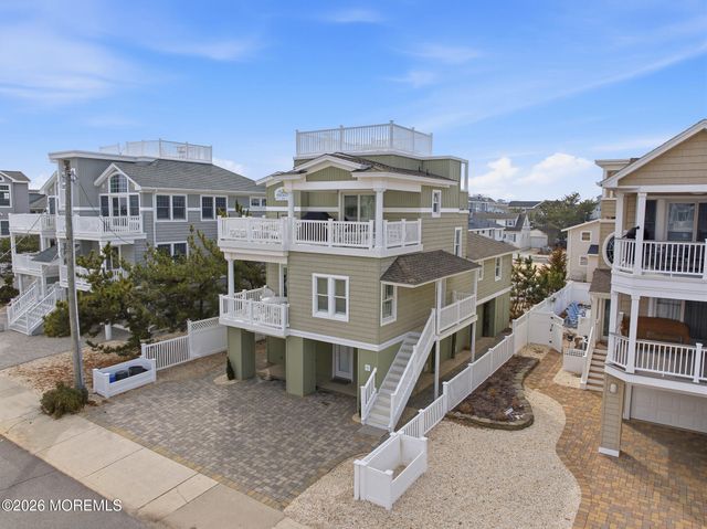 130 E Pennsylvania Avenue, Long Beach Twp, NJ 08008