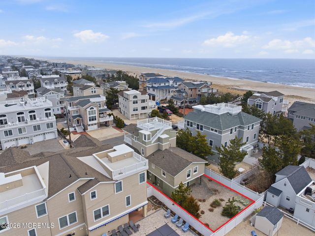 130 E Pennsylvania Avenue, Long Beach Twp, NJ 08008