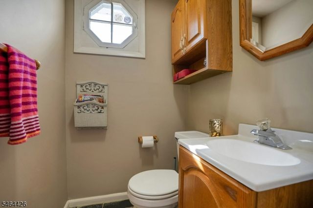 22 Ann St, Verona Twp., NJ 07044
