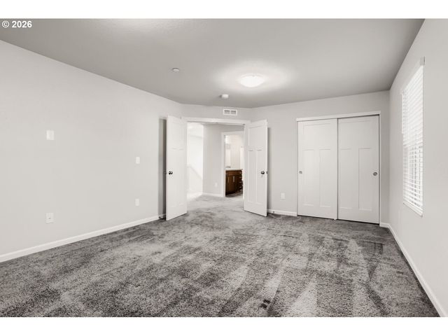8833 N APPLETON Cir, Camas, WA 98607