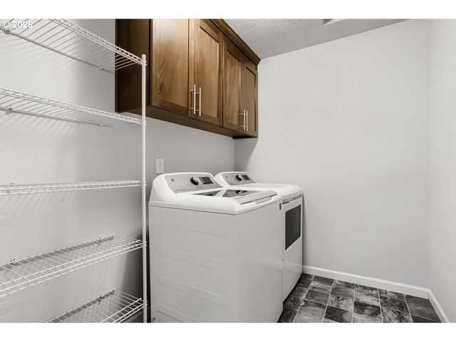 8833 N APPLETON Cir, Camas, WA 98607