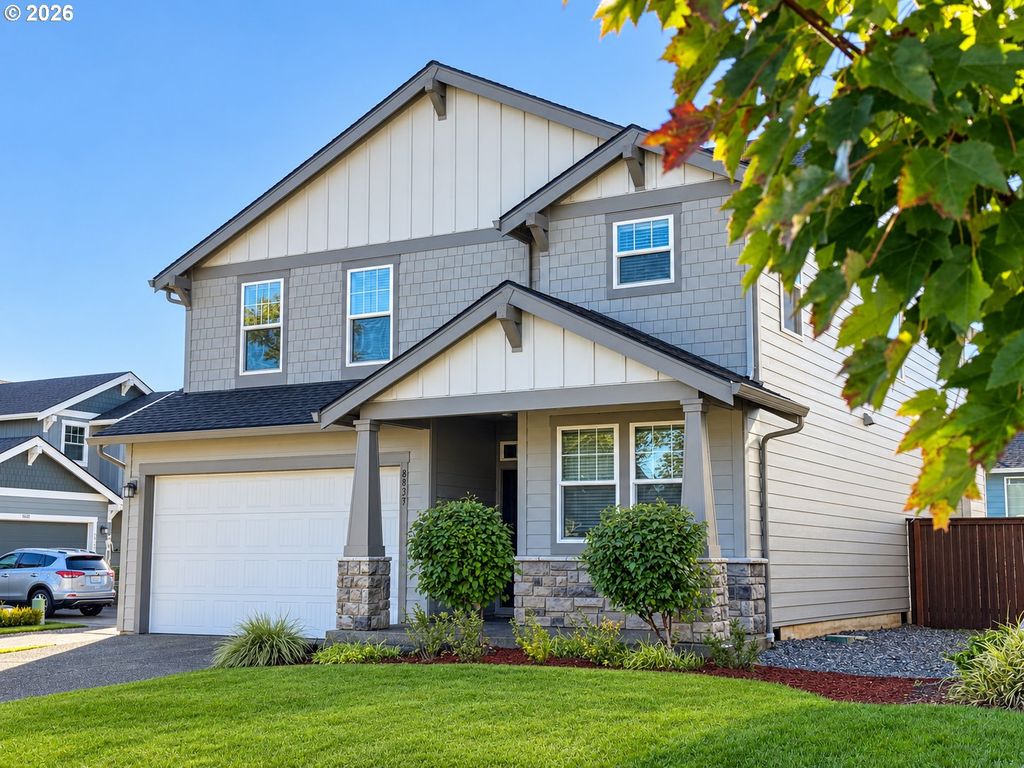 8833 N APPLETON Cir, Camas, WA 98607