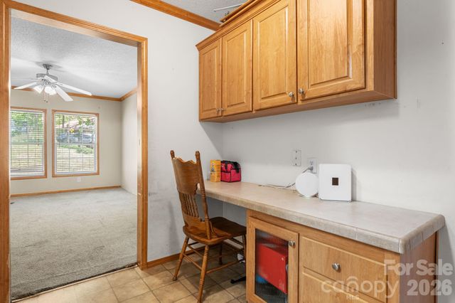 3634 Hillview Drive NE, Conover, NC 28613