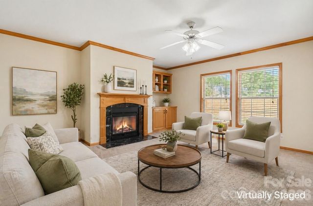 3634 Hillview Drive NE, Conover, NC 28613