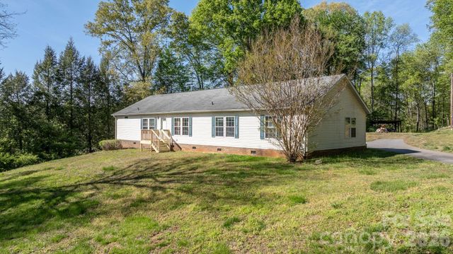 3634 Hillview Drive NE, Conover, NC 28613