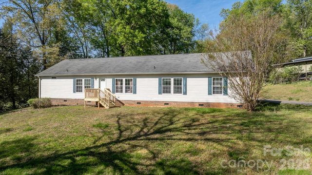 3634 Hillview Drive NE, Conover, NC 28613