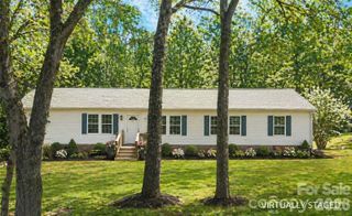 3634 Hillview Drive NE, Conover, NC 28613