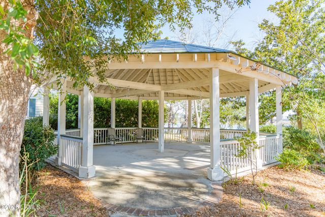 8 Wateree Court, Beaufort, SC 29902