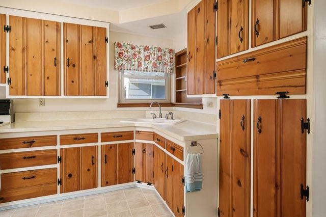 2449 W Forest Avenue, Beloit, WI 53511