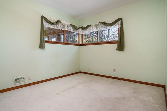 2449 W Forest Avenue, Beloit, WI 53511