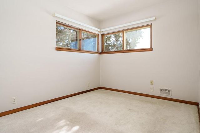 2449 W Forest Avenue, Beloit, WI 53511