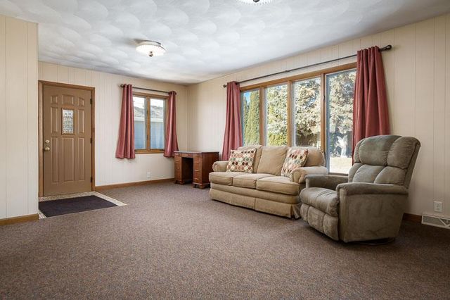 2449 W Forest Avenue, Beloit, WI 53511