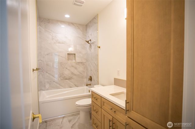 6808 Kyodi Court SE, Olympia, WA 98501