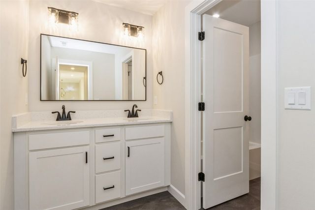 837 Heron Drive, Iowa City, IA 52245