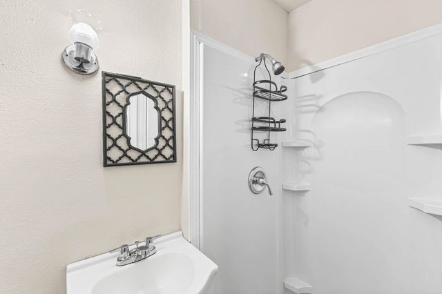 6833 Stone Haven Way, Houston, TX 77085