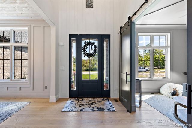 1936 Traceky, Rochester Hills, MI 48306