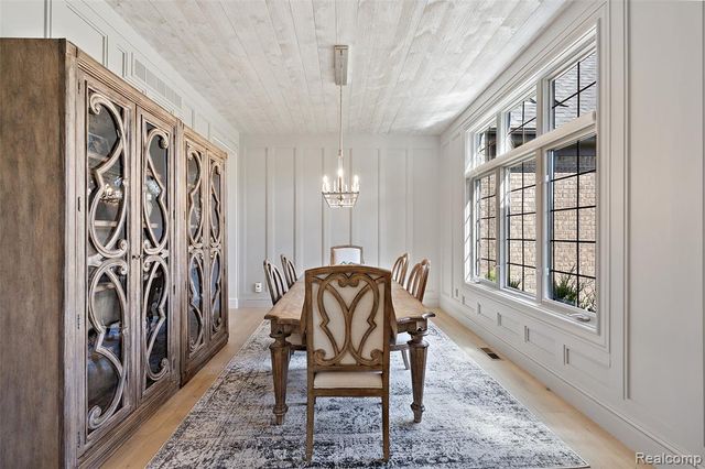 1936 Traceky, Rochester Hills, MI 48306