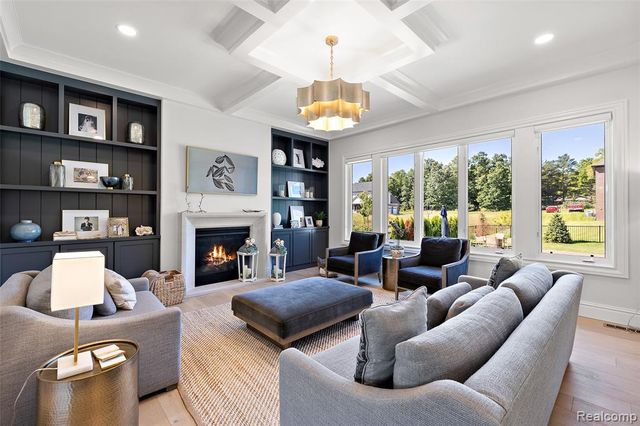 1936 Traceky, Rochester Hills, MI 48306