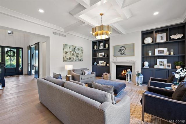 1936 Traceky, Rochester Hills, MI 48306