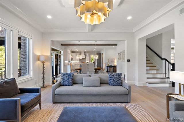 1936 Traceky, Rochester Hills, MI 48306