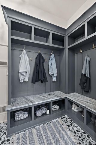 1936 Traceky, Rochester Hills, MI 48306