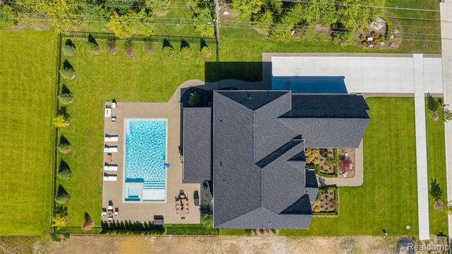 1936 Traceky, Rochester Hills, MI 48306