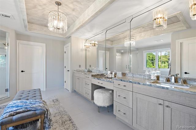 1936 Traceky, Rochester Hills, MI 48306