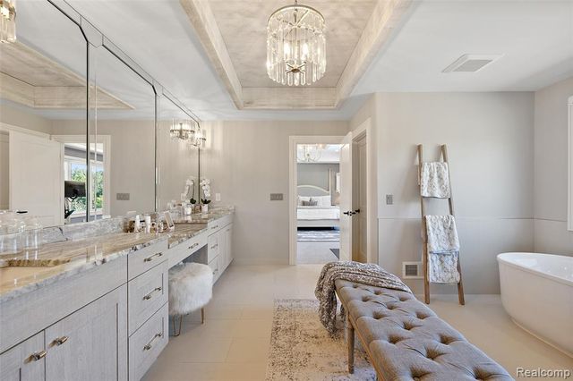 1936 Traceky, Rochester Hills, MI 48306