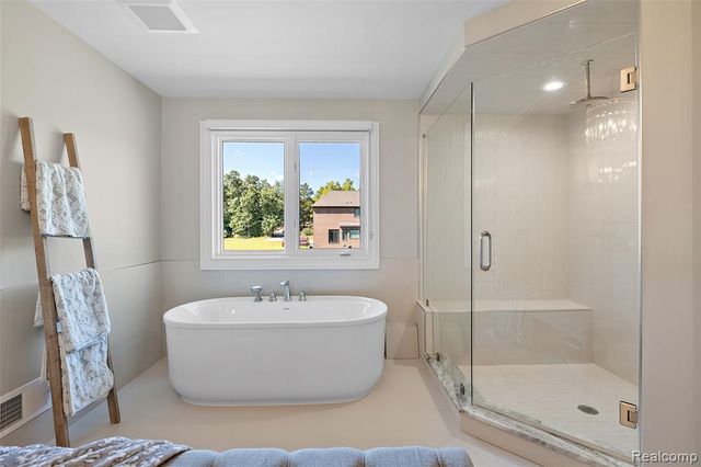 1936 Traceky, Rochester Hills, MI 48306