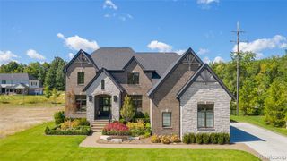 1936 Traceky, Rochester Hills, MI 48306