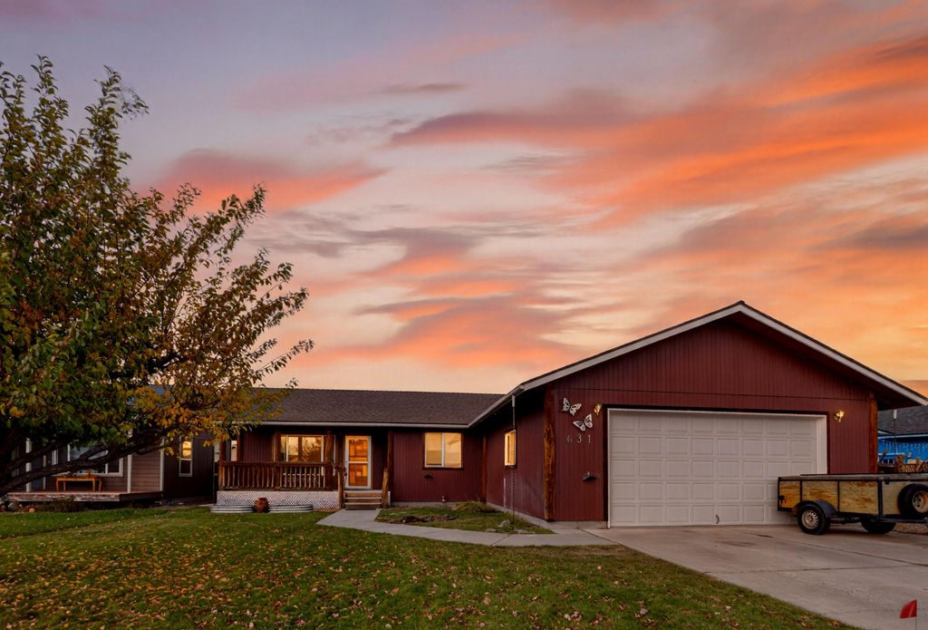 631 NE Mariposa Avenue, Prineville, OR 97754