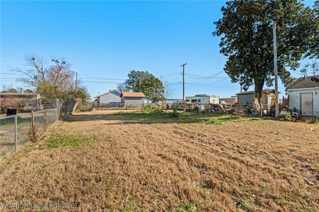 5105 S 32nd Street, Fort Smith, AR 72903