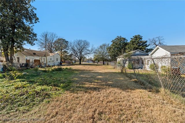 5105 S 32nd Street, Fort Smith, AR 72903