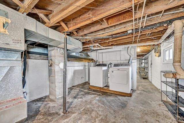 813 Jubal Early Hwy, Wirtz, VA 24184