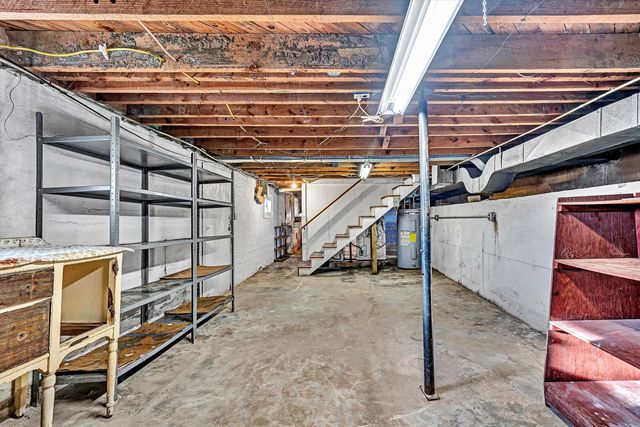 813 Jubal Early Hwy, Wirtz, VA 24184