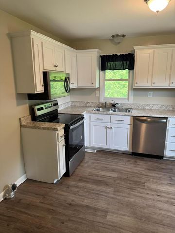 2844 Pigeon Springs Road, Tracy City, TN 37387
