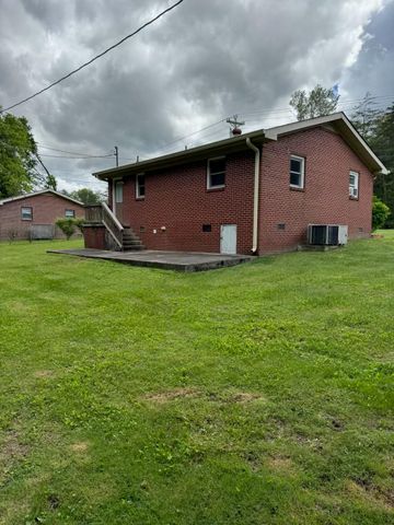 2844 Pigeon Springs Road, Tracy City, TN 37387