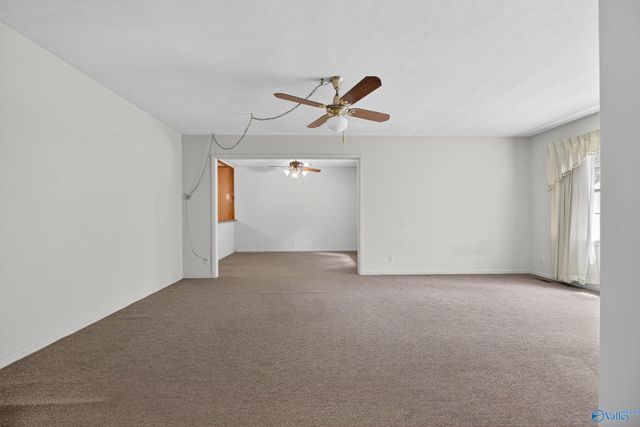 302 Jo Cyn Drive, Glencoe, AL 35905