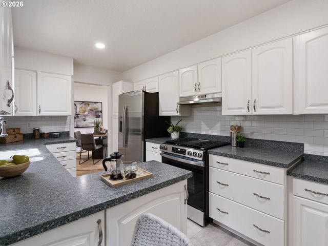 10155 Sw OLD ORCHARD Ln, Portland, OR 97225