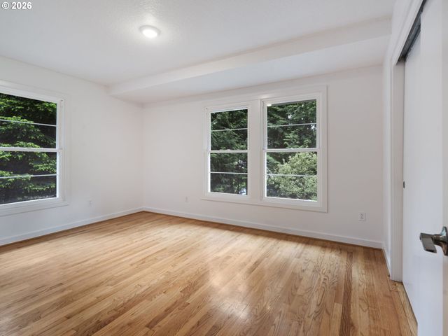 10155 Sw OLD ORCHARD Ln, Portland, OR 97225