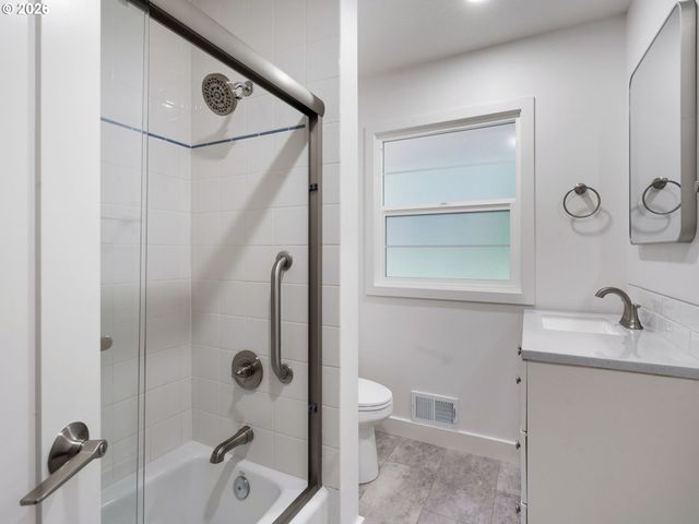 10155 Sw OLD ORCHARD Ln, Portland, OR 97225