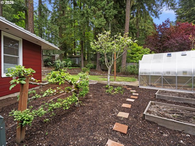 10155 Sw OLD ORCHARD Ln, Portland, OR 97225