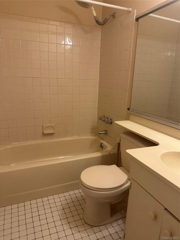 11 Lexington Hill 8, Harriman, NY 10926