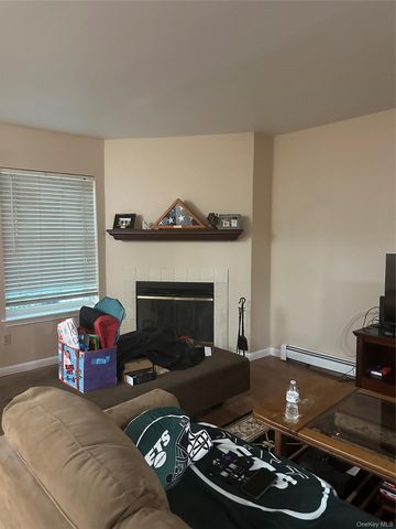 11 Lexington Hill 8, Harriman, NY 10926