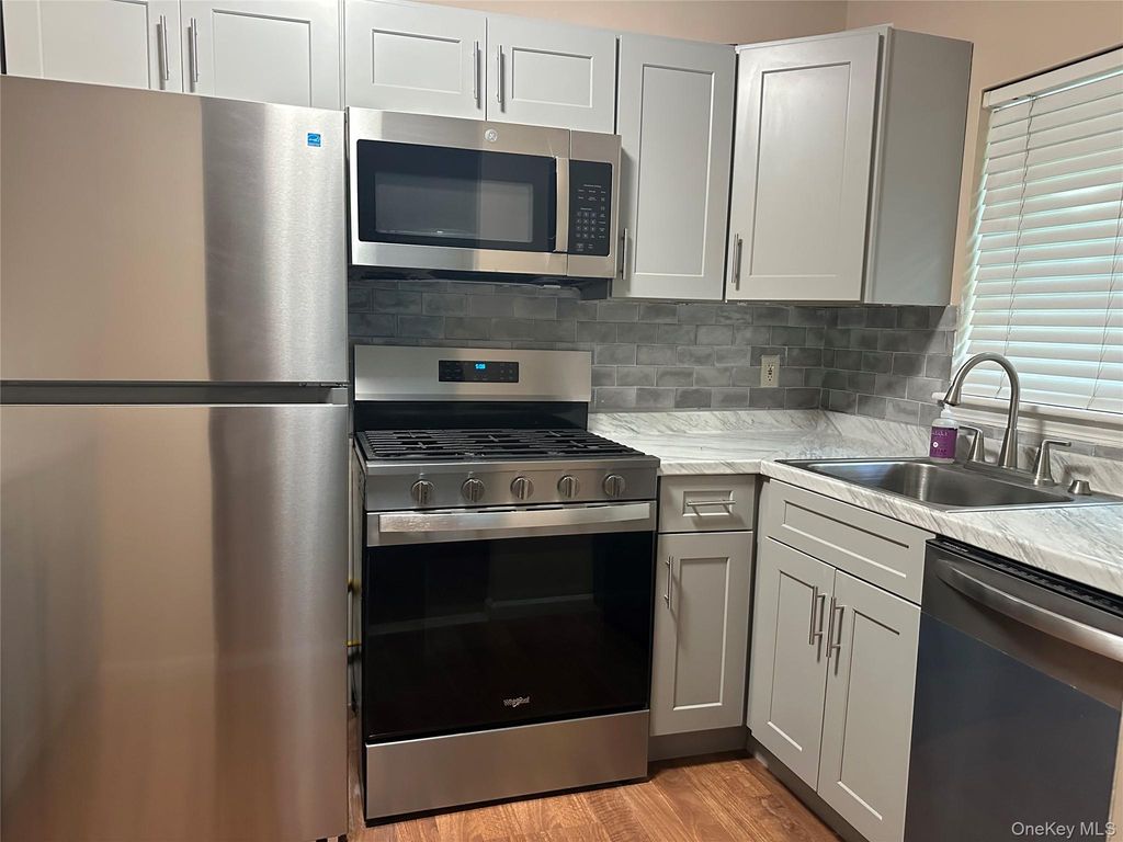 11 Lexington Hill 8, Harriman, NY 10926