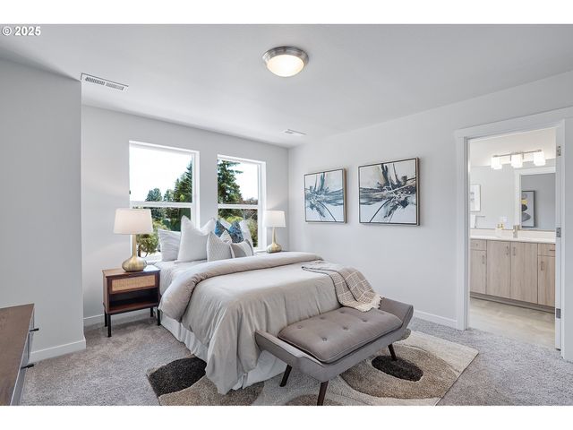 15147 E Burnside St, Portland, OR 97233