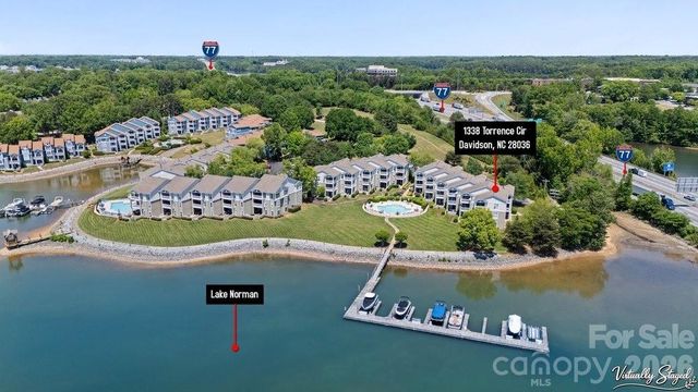 1338 Torrence Circle 29, Davidson, NC 28036